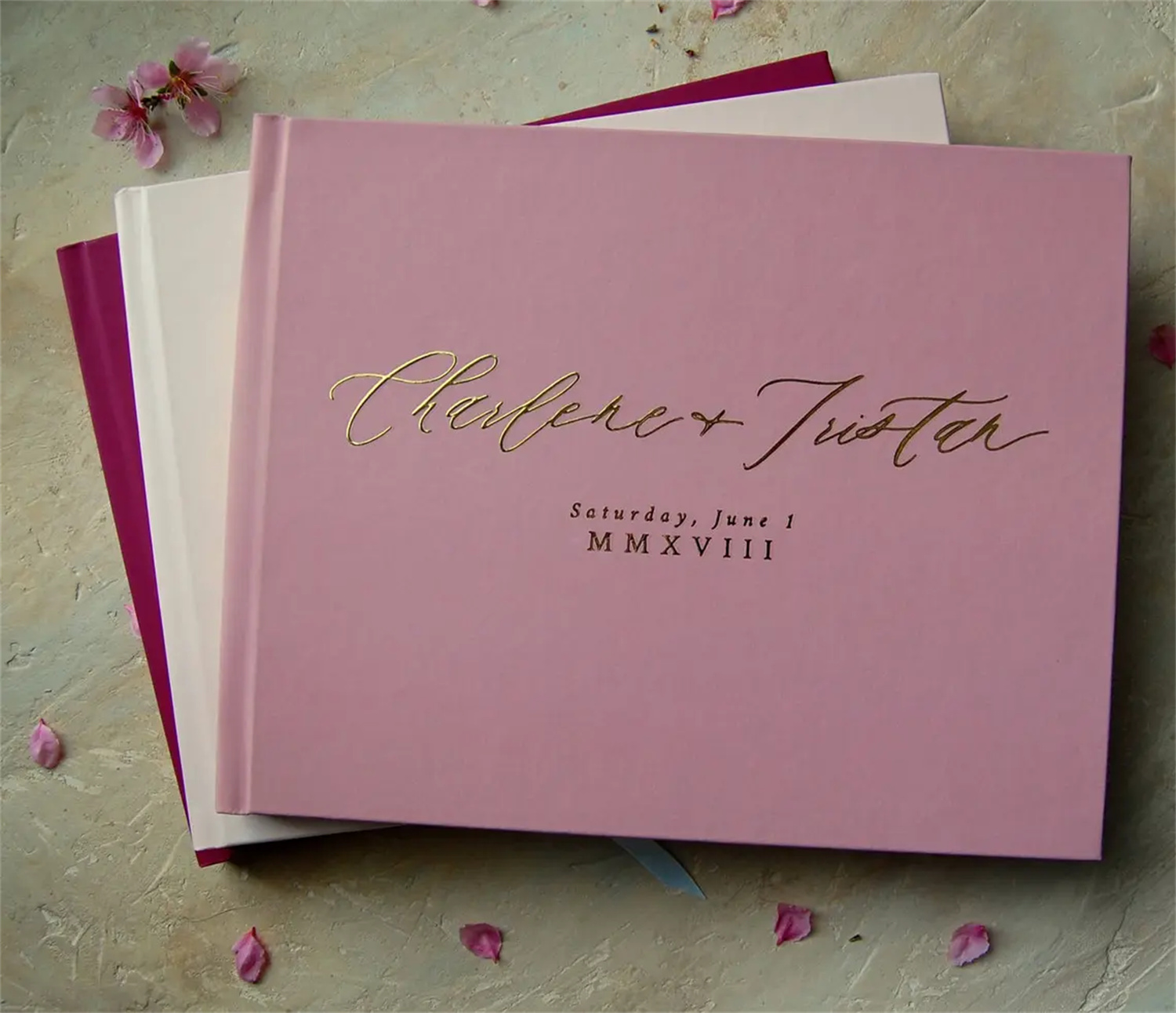 Custom Elegant Wedding Guest B - Custom Photo Book avaliação e preço