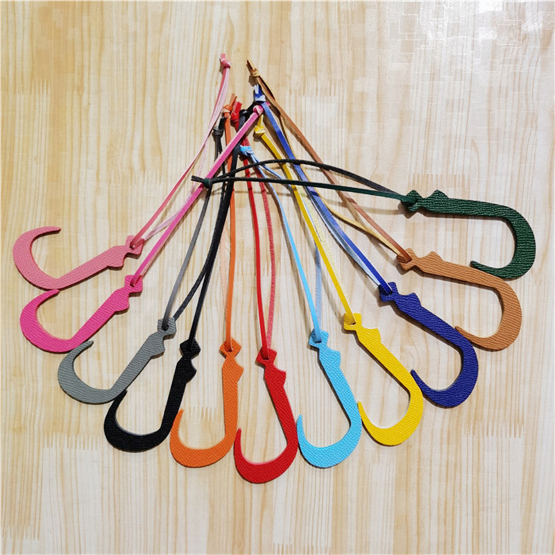 Natural Leather Keychain with  - Monogram Keychain Leather avaliação e preço